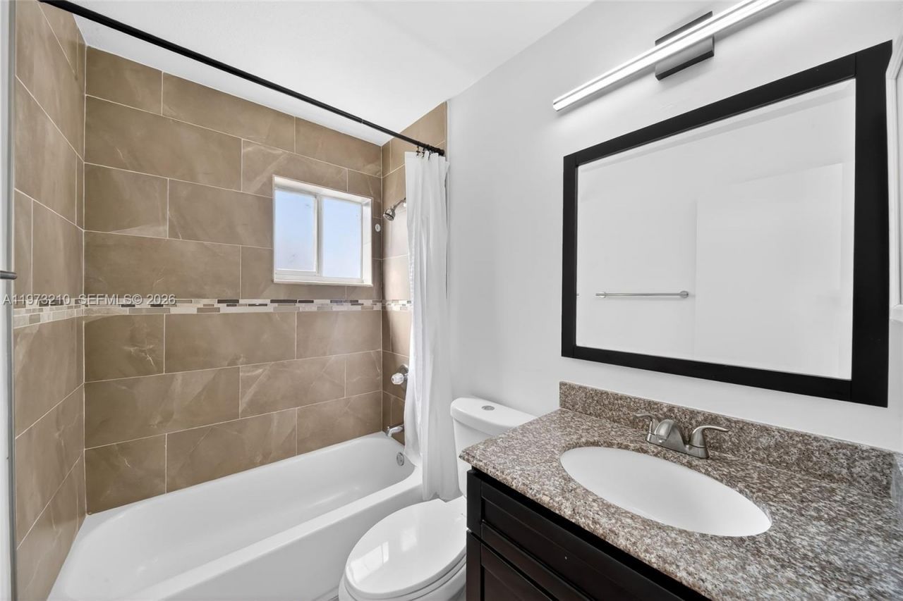 10274 SW 222nd St, Cutler Bay, FL 33190 Photo