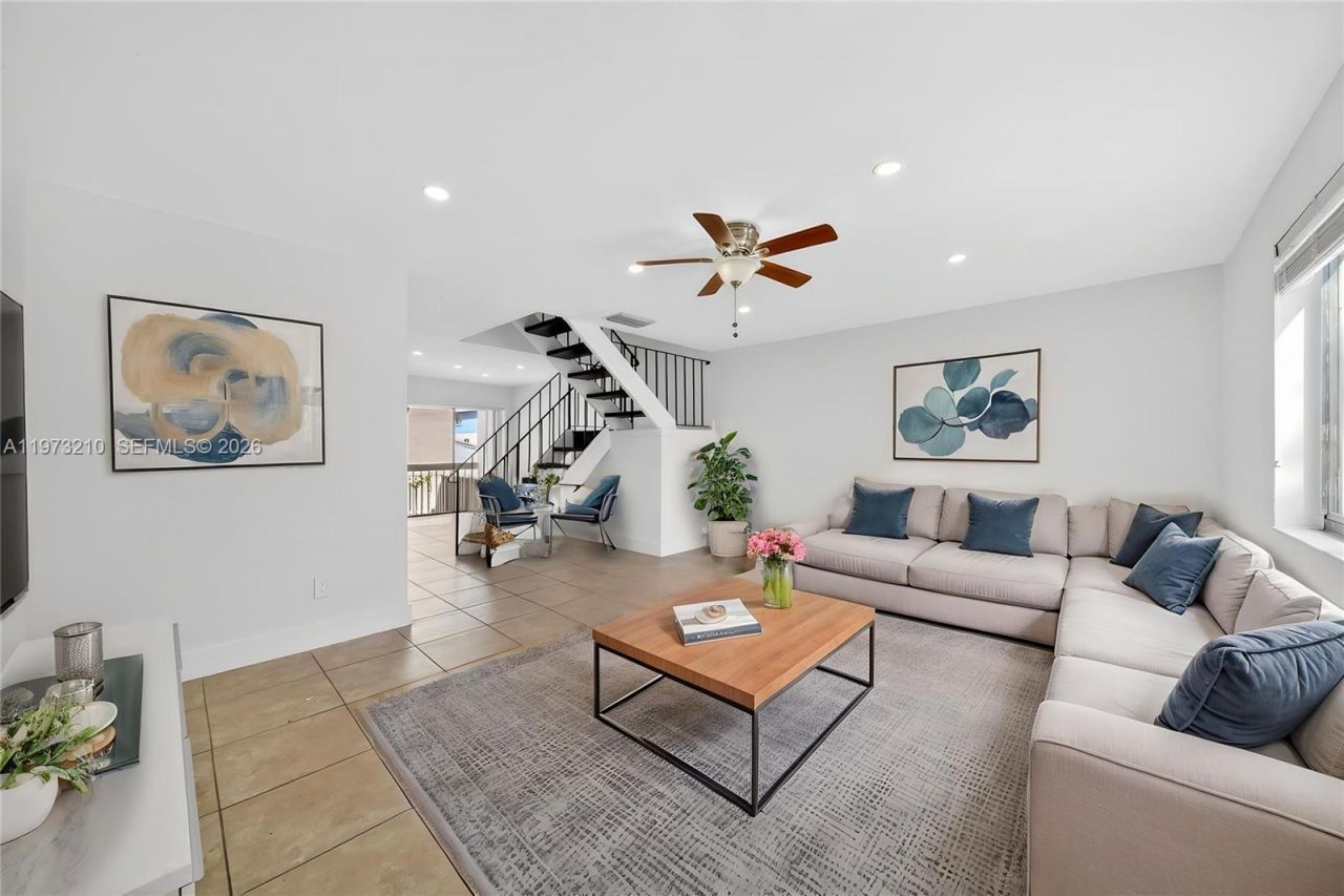 10274 SW 222nd St, Cutler Bay, FL 33190 Photo