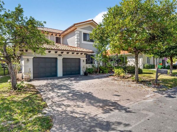 7436 SW 188th Ln , Cutler Bay, FL 33157