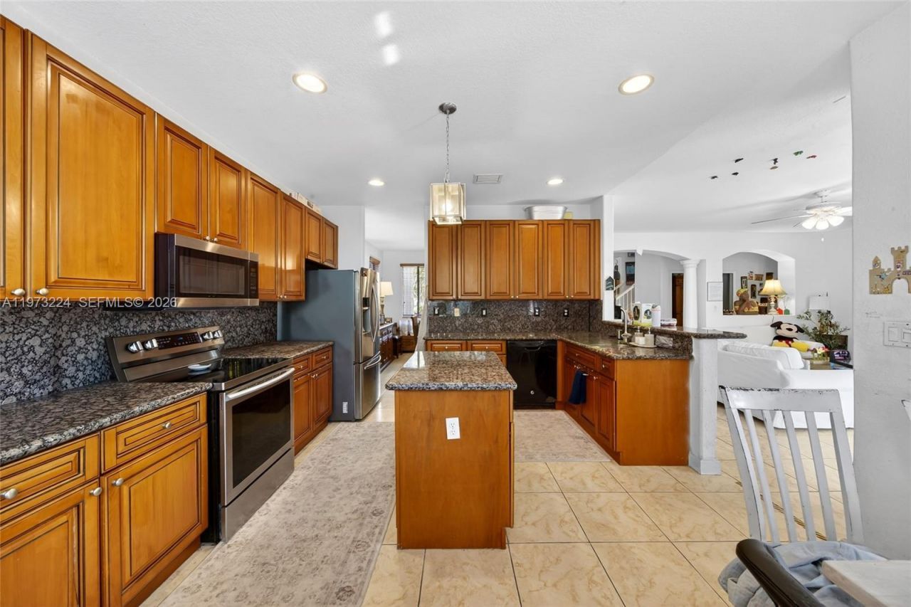 7436 SW 188th Ln , Cutler Bay, FL 33157 Photo