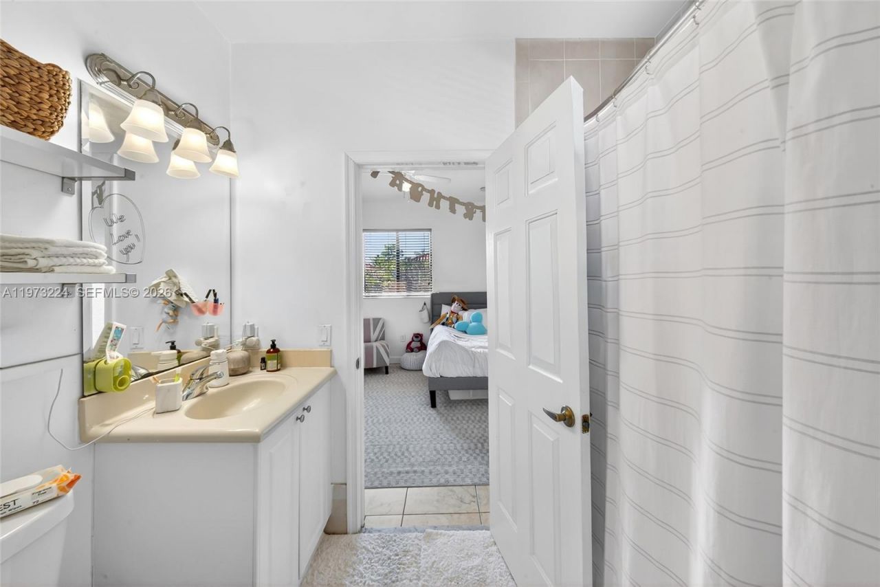 7436 SW 188th Ln , Cutler Bay, FL 33157 Photo