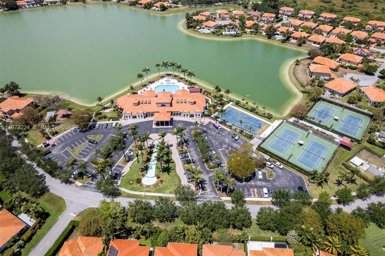 7436 SW 188th Ln , Cutler Bay, FL 33157 Photo