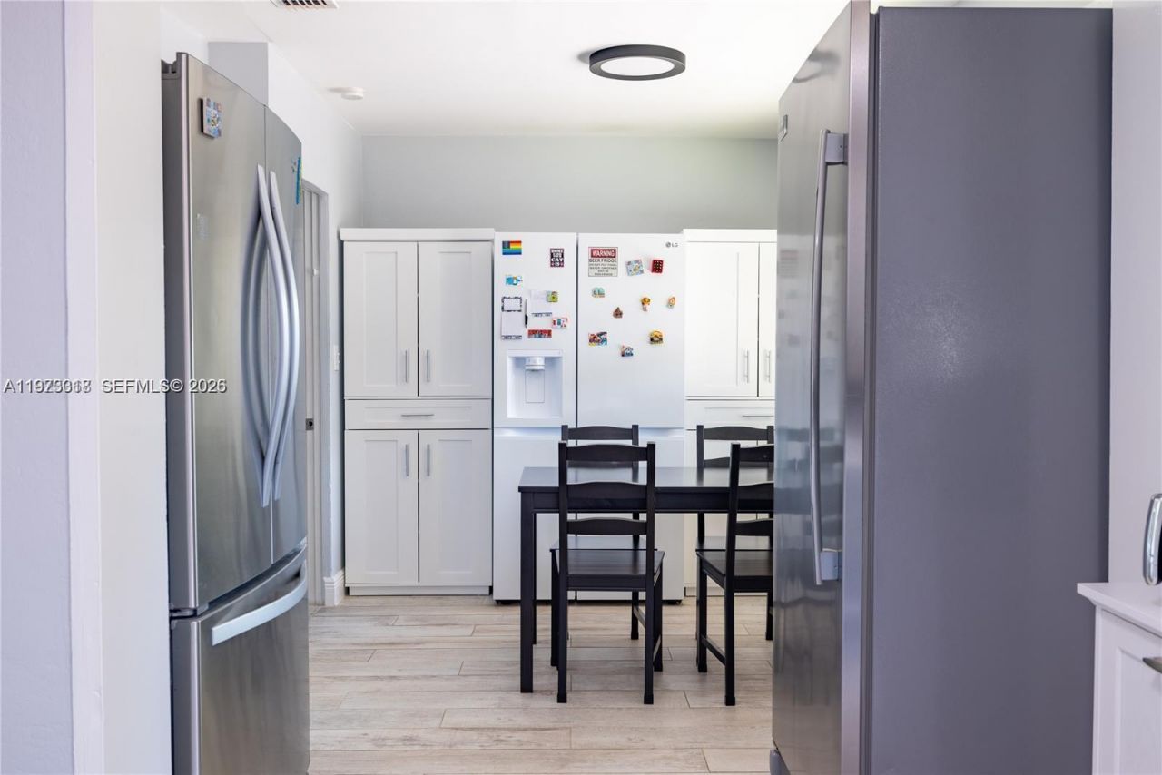 2950 NE 11th Ave , Pompano Beach, FL 33064 Photo