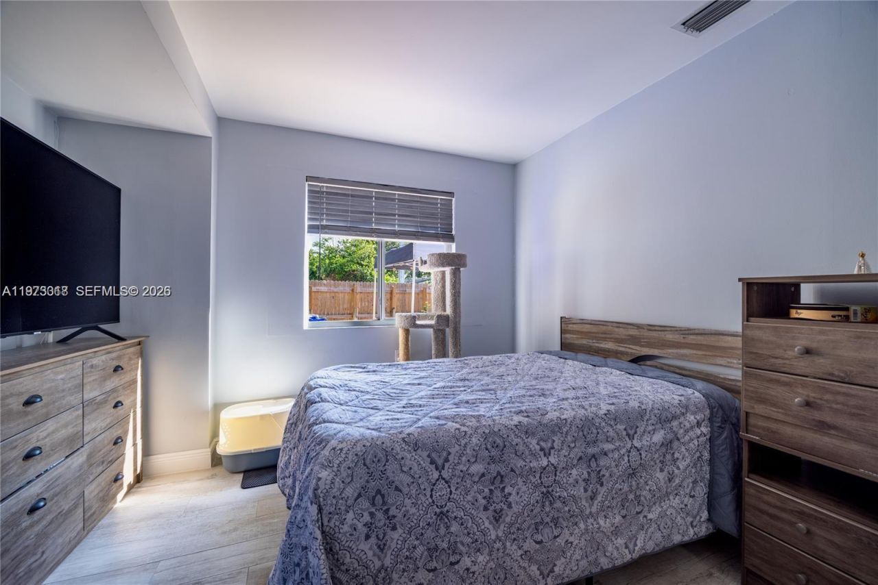 2950 NE 11th Ave , Pompano Beach, FL 33064 Photo