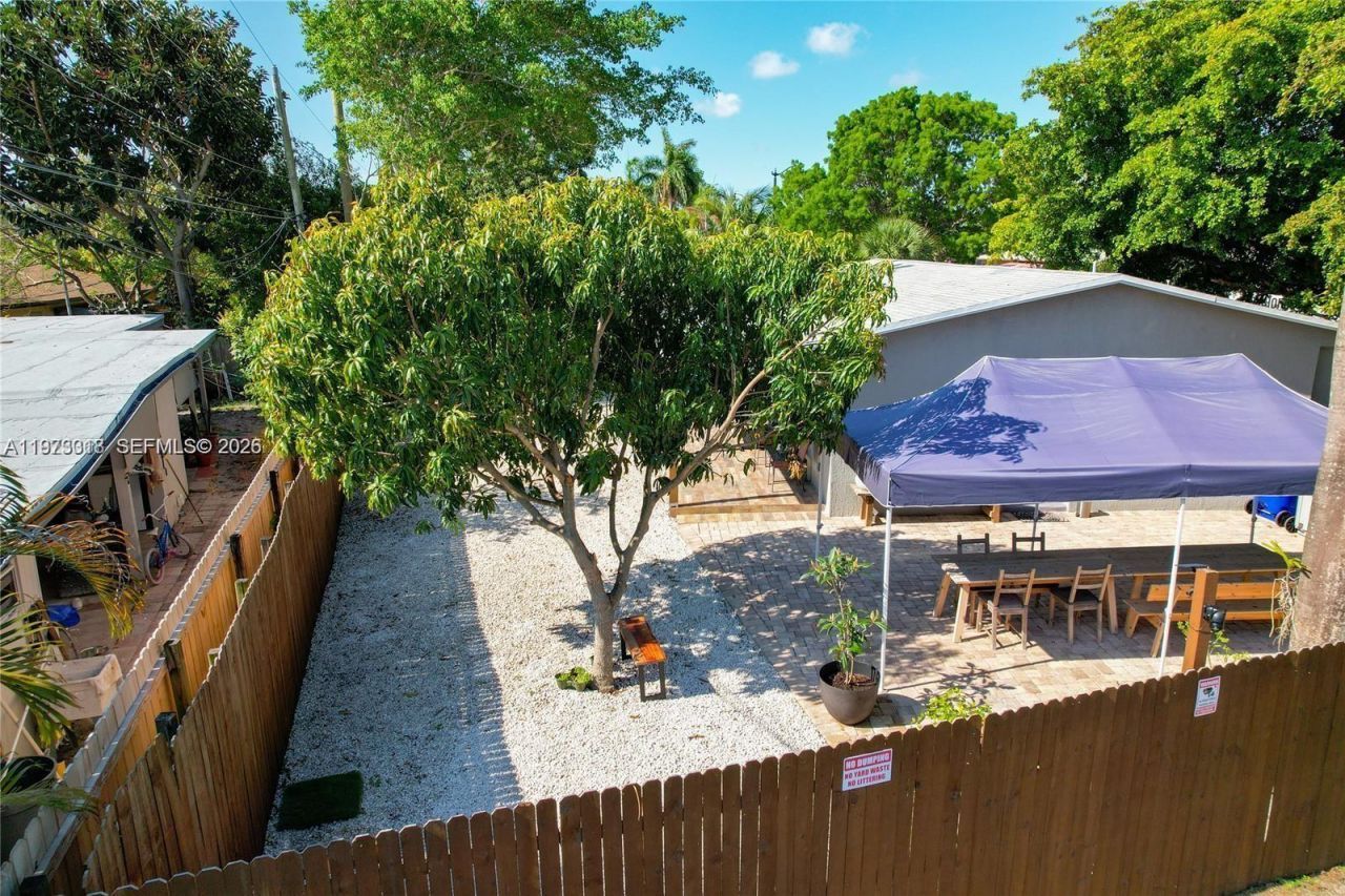 2950 NE 11th Ave , Pompano Beach, FL 33064 Photo