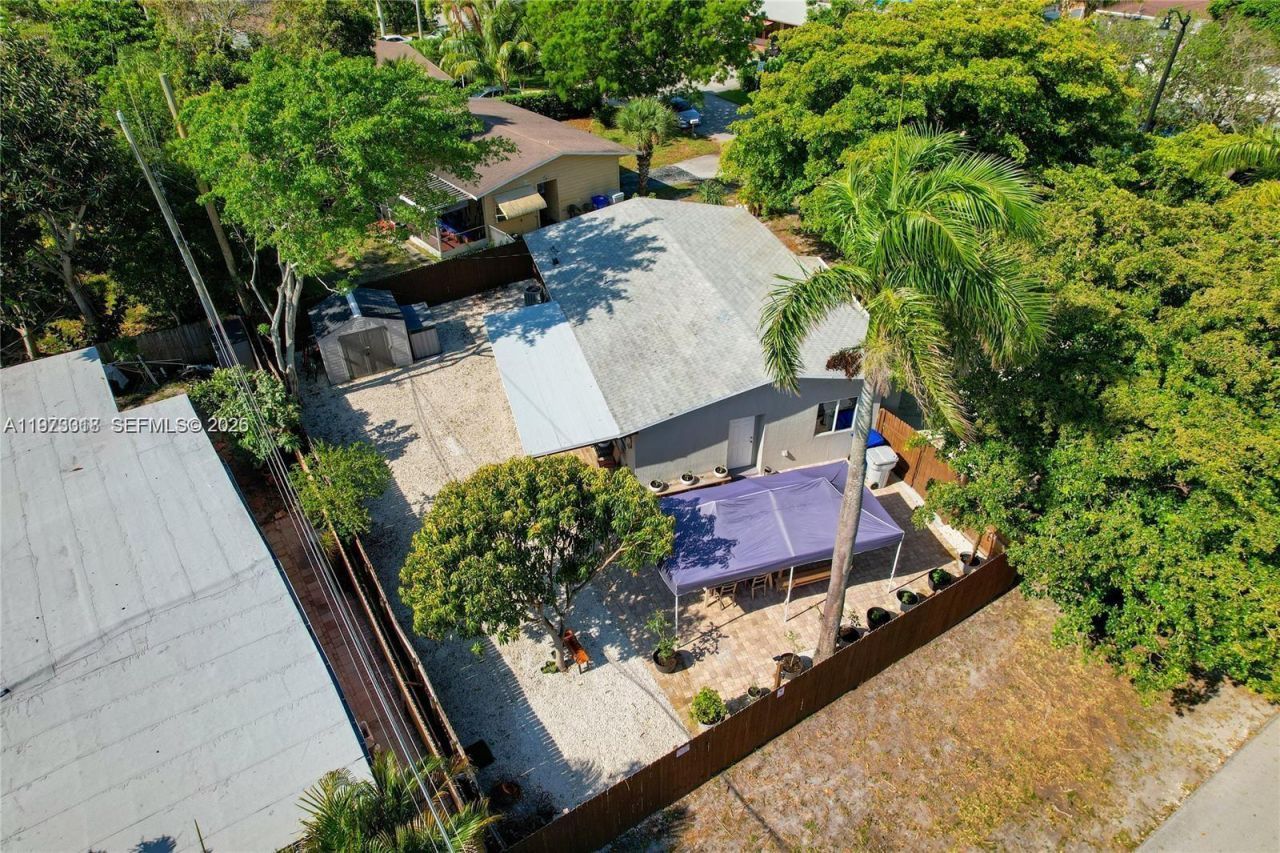 2950 NE 11th Ave , Pompano Beach, FL 33064 Photo