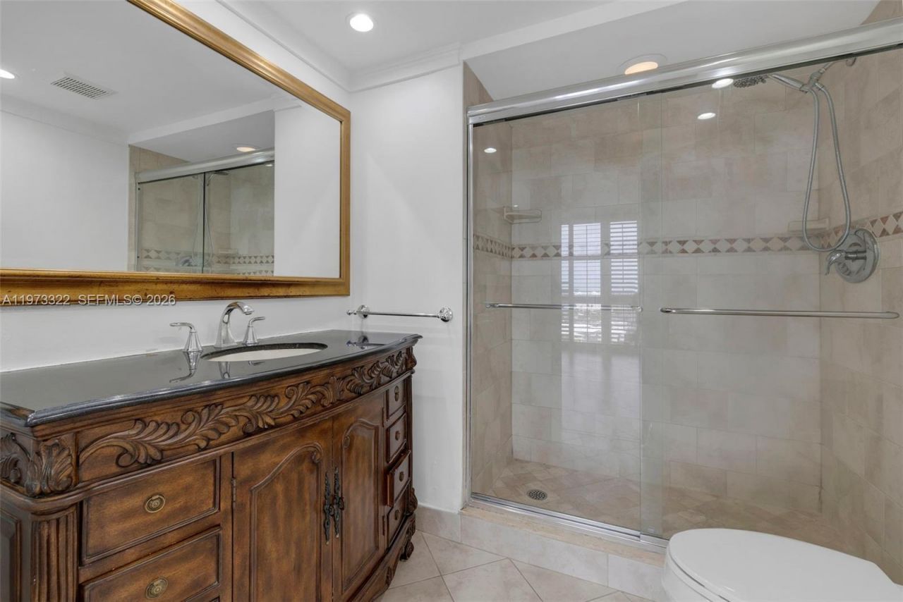 2701 N Ocean Boulevard, Unit 14B, Fort Lauderdale, FL 33308 Photo