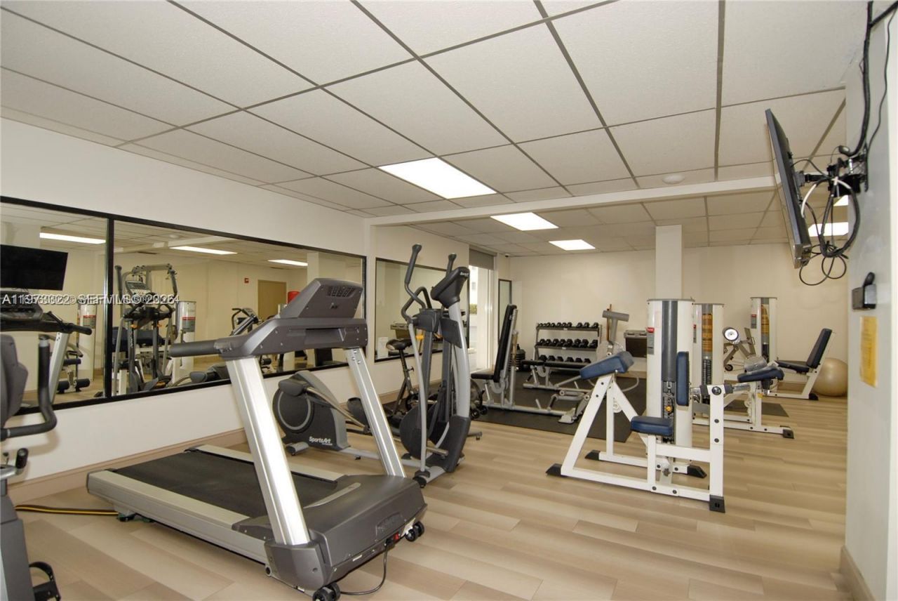 2701 N Ocean Boulevard, Unit 14B, Fort Lauderdale, FL 33308 Photo