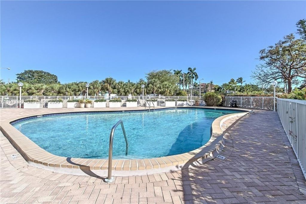 2701 N Ocean Boulevard, Unit 14B, Fort Lauderdale, FL 33308 Photo
