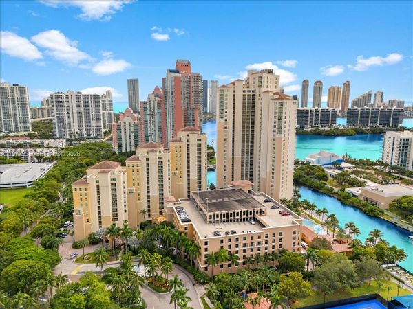 3340 NE 190th St , Unit 204, Aventura, FL 33180