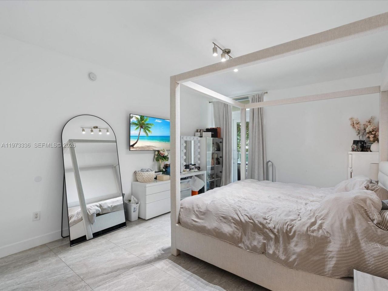 3340 NE 190th St, Unit 204, Aventura, FL 33180 Photo