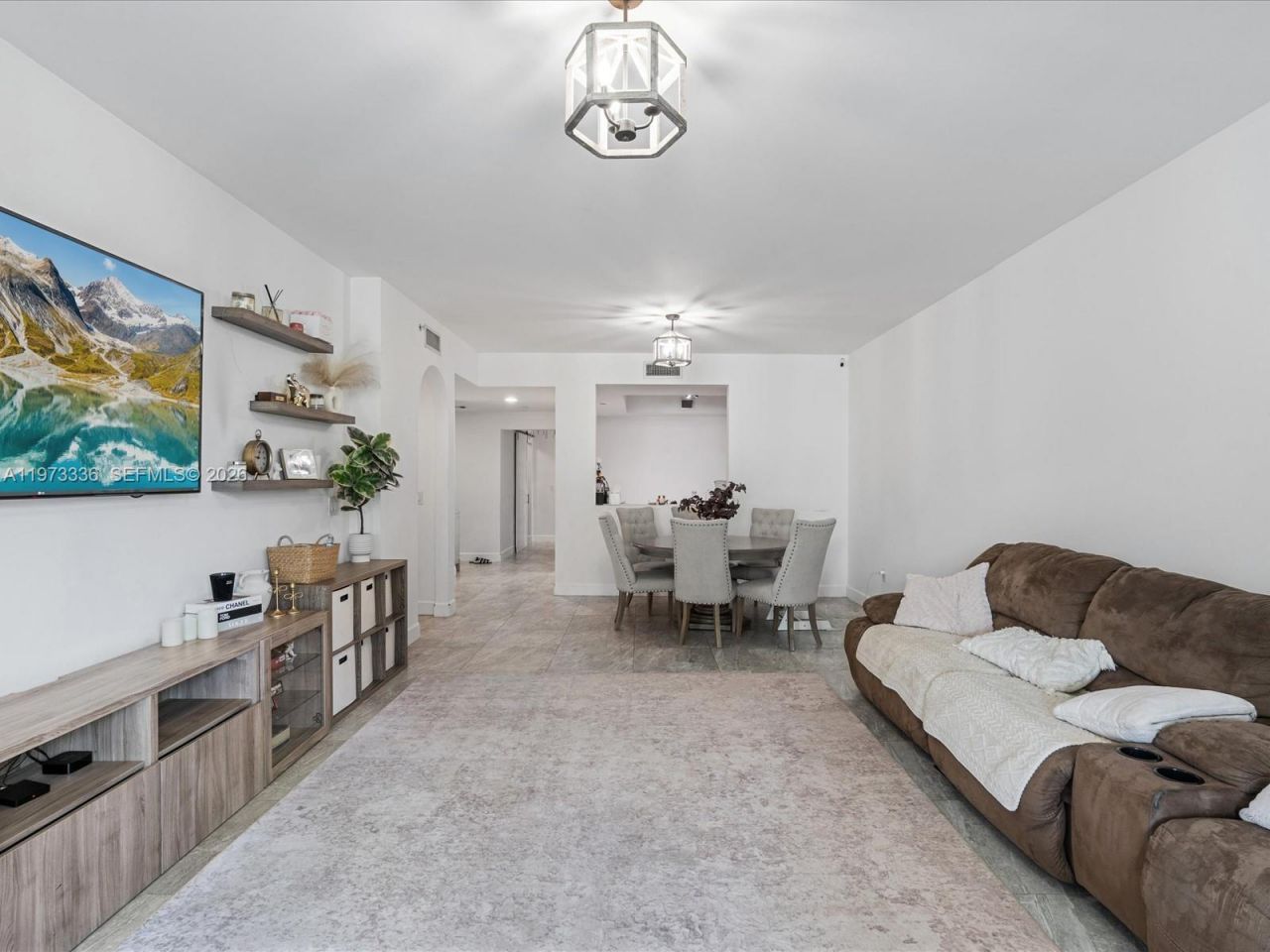 3340 NE 190th St, Unit 204, Aventura, FL 33180 Photo