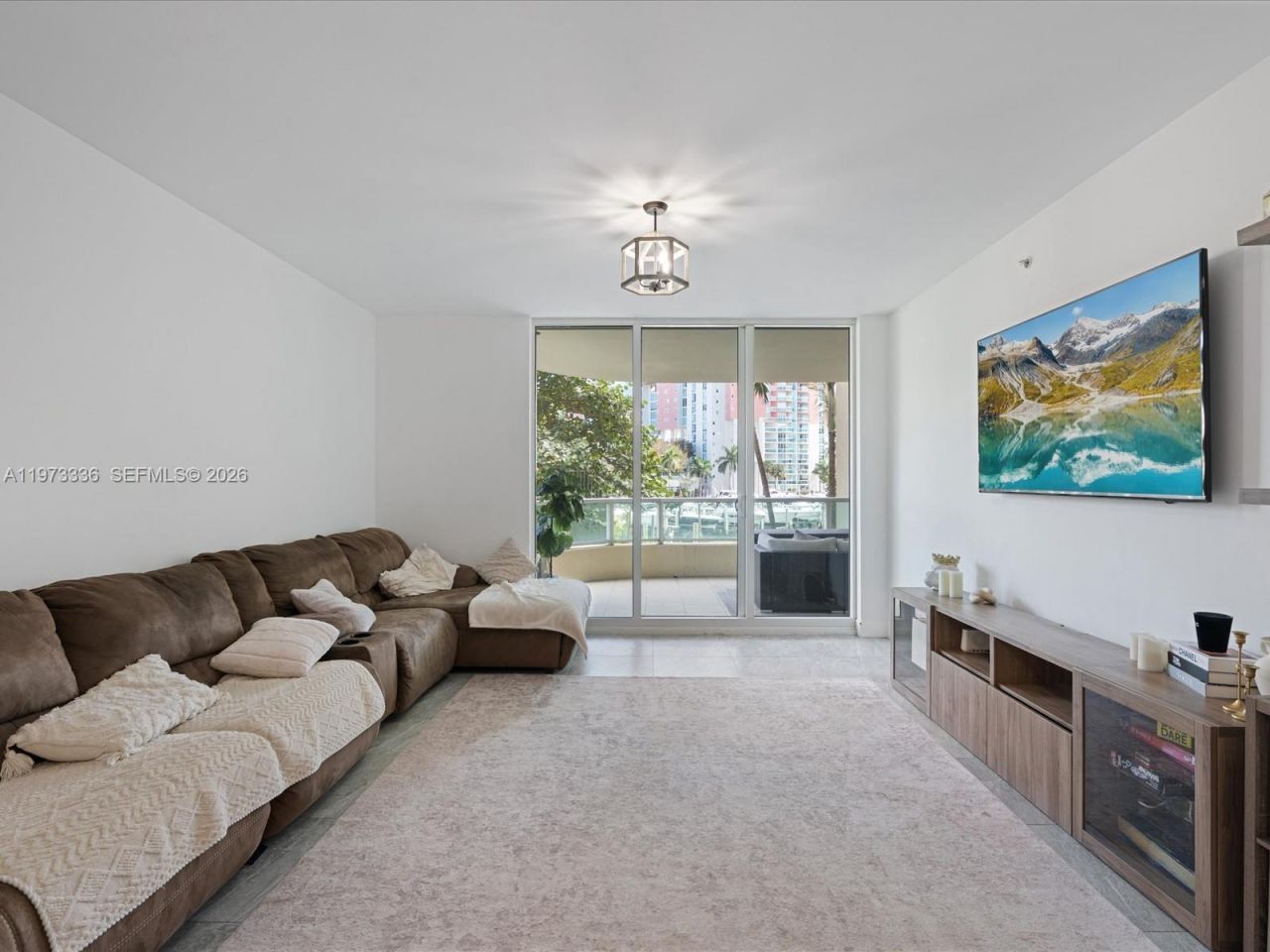 3340 NE 190th St, Unit 204, Aventura, FL 33180 Photo