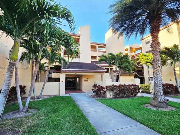 9015 SW 125 AVE , Unit N305, Miami, FL 33186