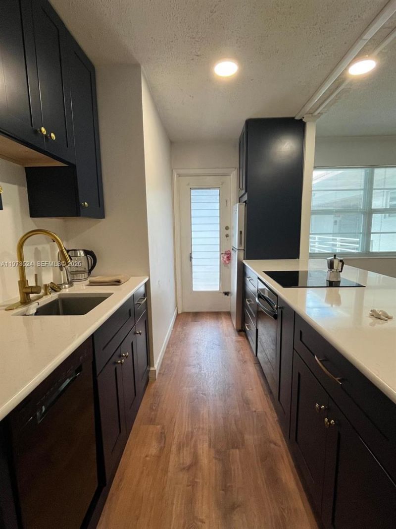 1698 Jefferson Ave, Unit 36, Miami Beach, FL 33139 Photo