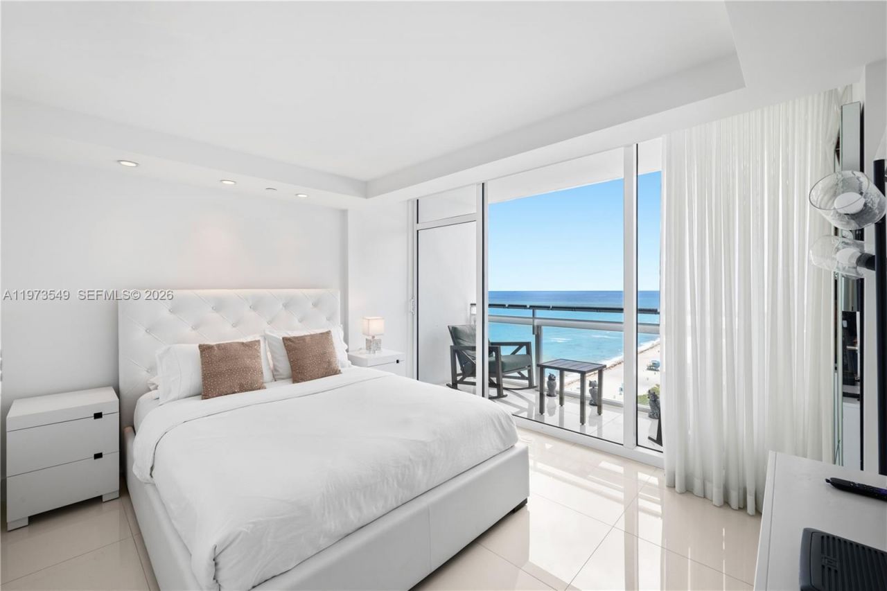 6801 Collins Ave, Unit LPH06 Door, Miami Beach, FL 33141 Photo