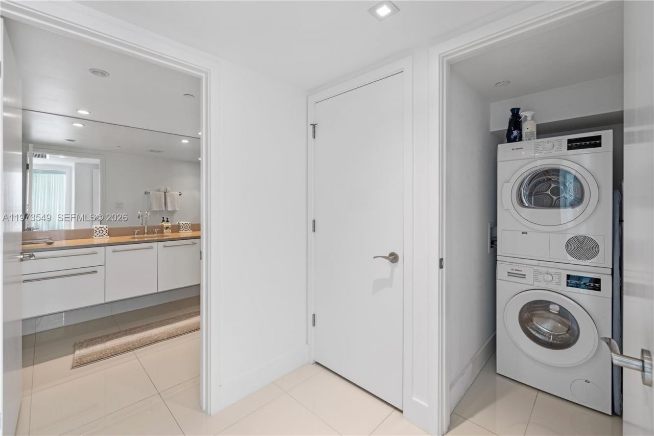 6801 Collins Ave, Unit LPH06 Door, Miami Beach, FL 33141 Photo