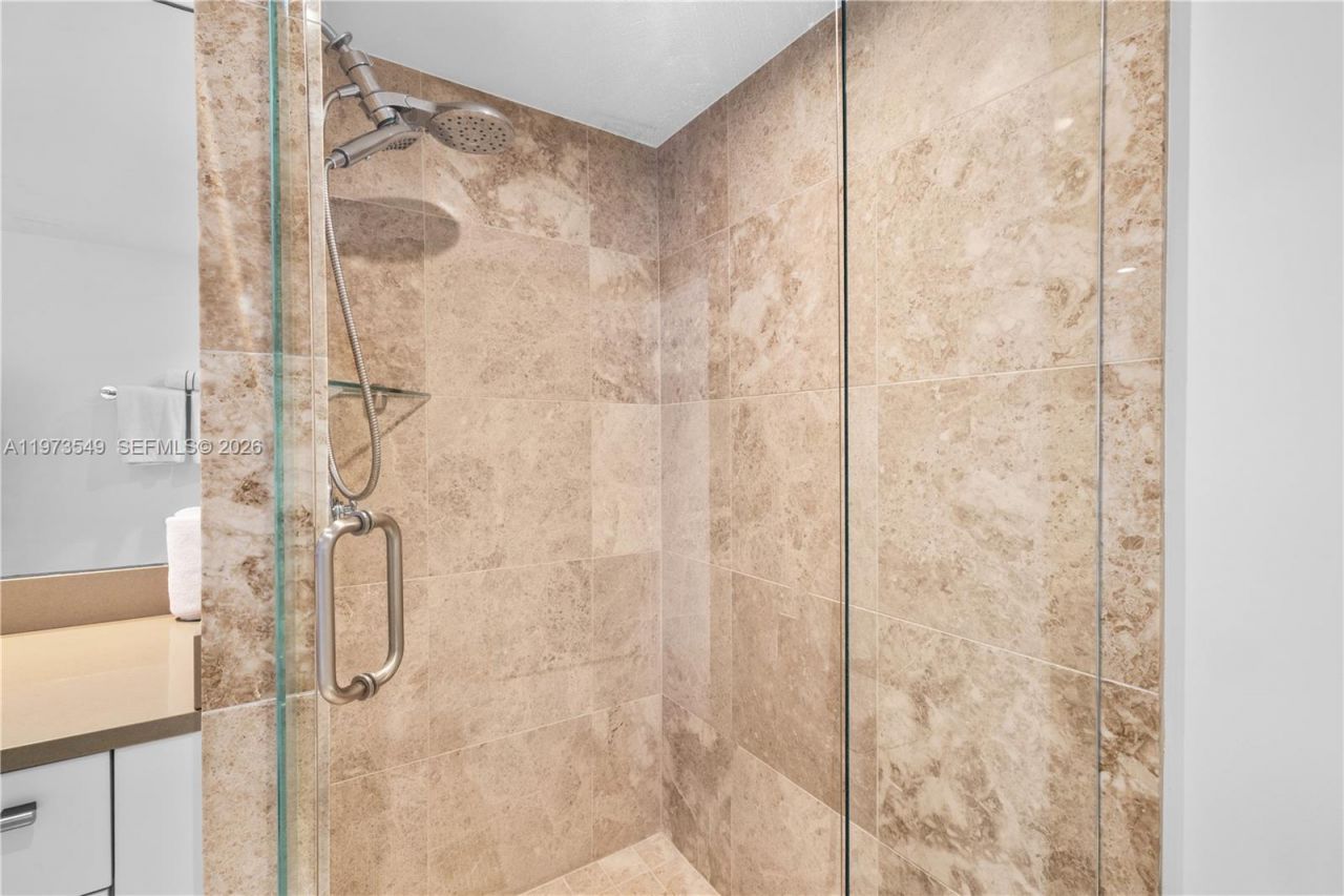 6801 Collins Ave, Unit LPH06 Door, Miami Beach, FL 33141 Photo
