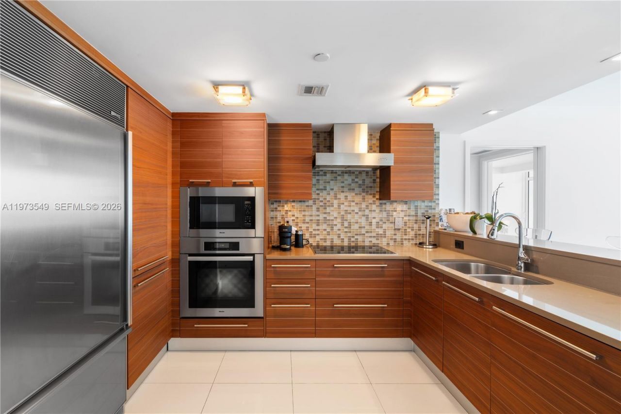 6801 Collins Ave, Unit LPH06 Door, Miami Beach, FL 33141 Photo