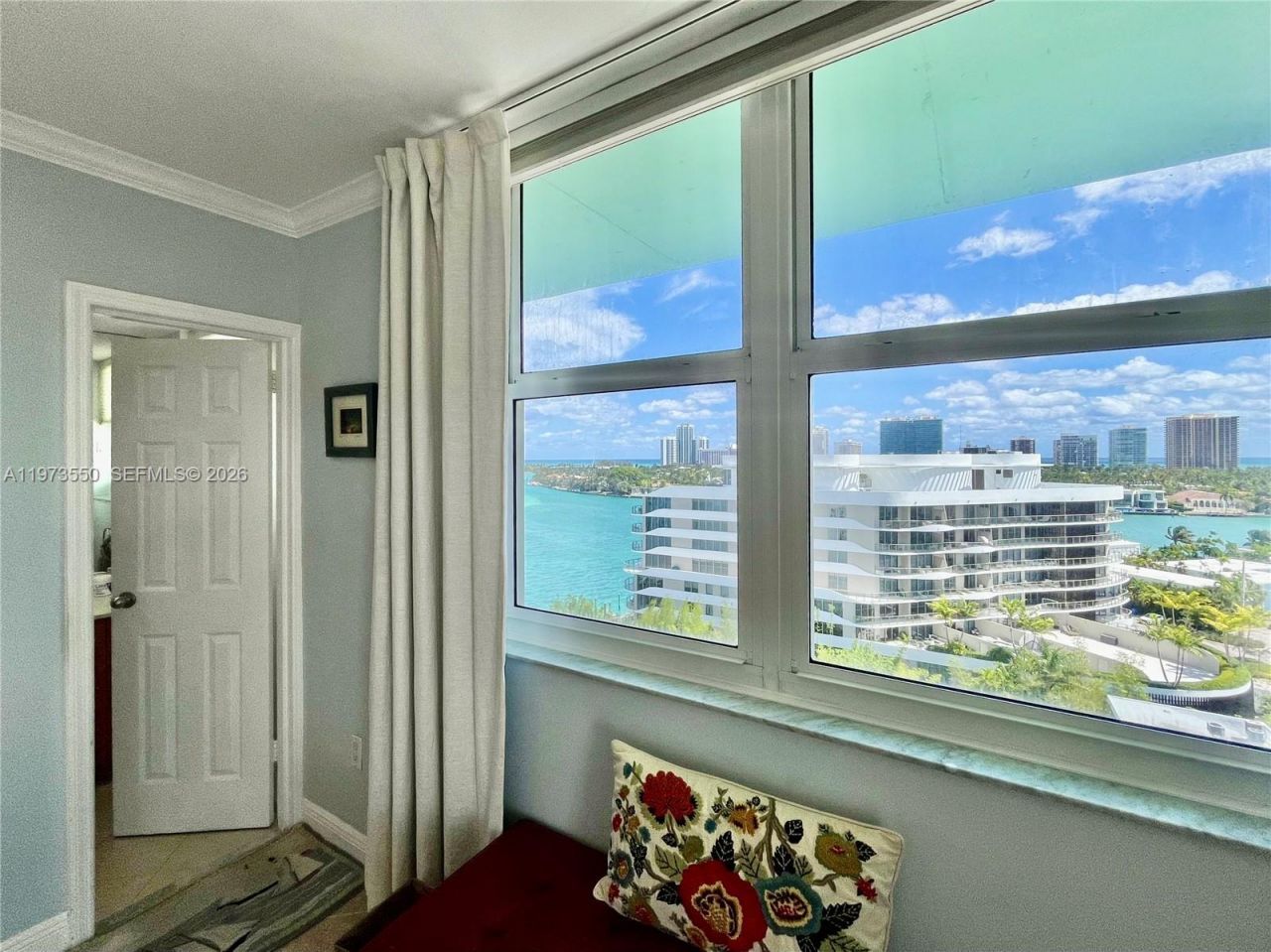 10350 W Bay Harbor Dr, Unit PH-H, Bay Harbor Islands, FL 33154 Photo