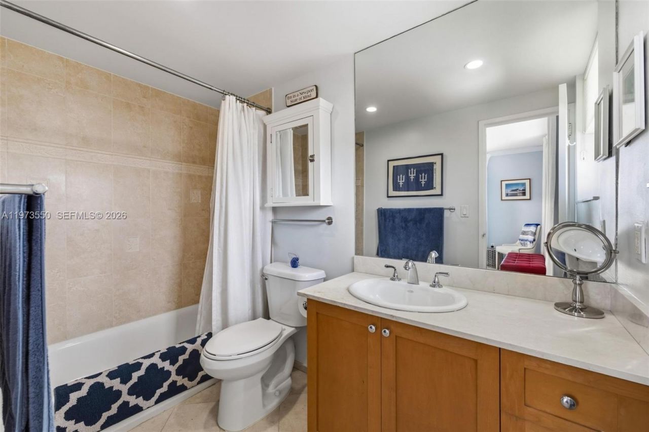 10350 W Bay Harbor Dr, Unit PH-H, Bay Harbor Islands, FL 33154 Photo