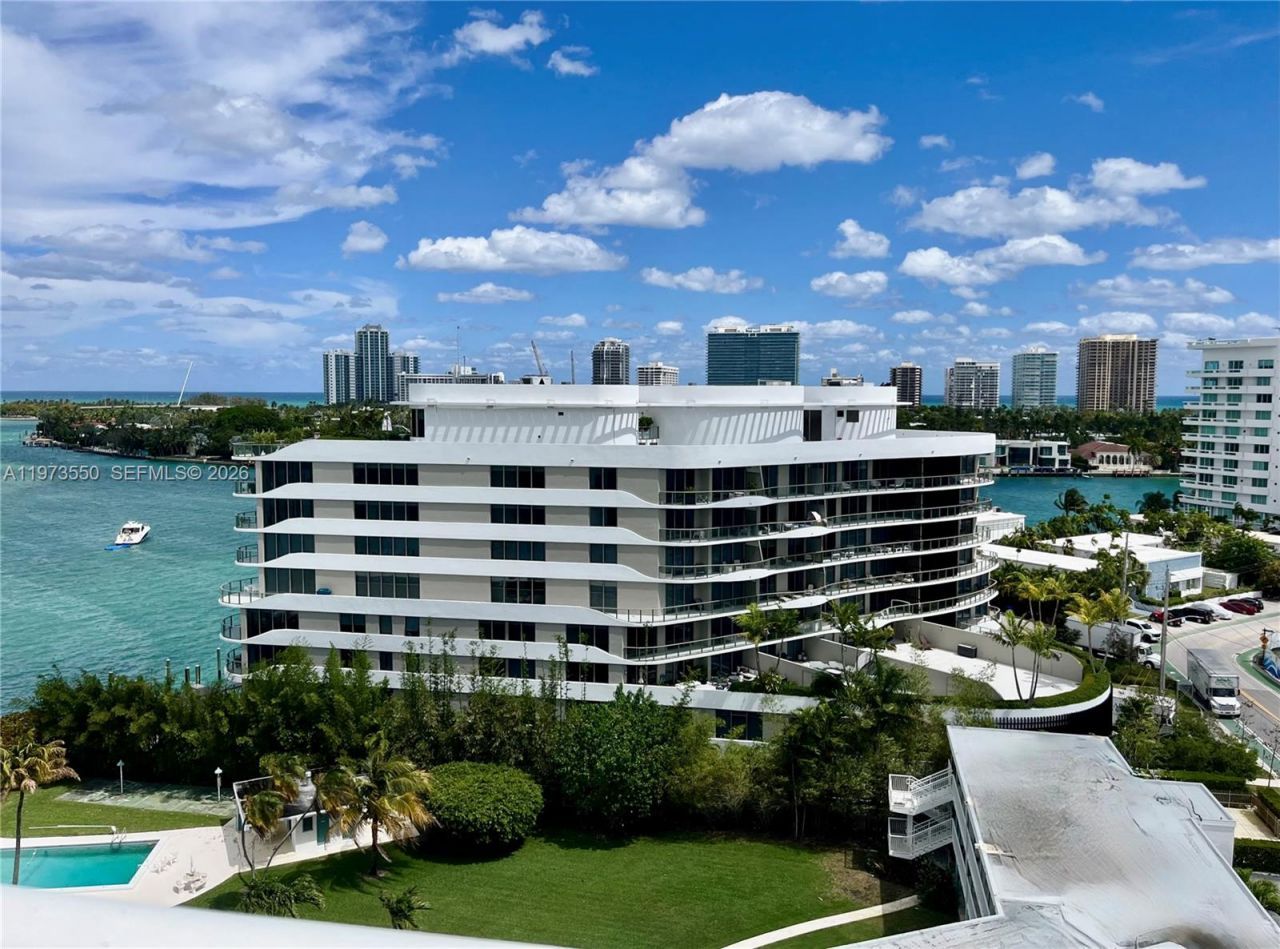 10350 W Bay Harbor Dr, Unit PH-H, Bay Harbor Islands, FL 33154 Photo