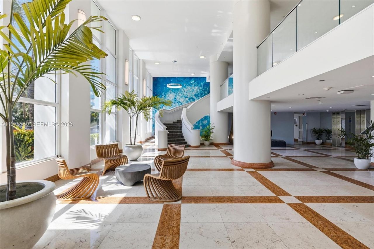 10350 W Bay Harbor Dr, Unit PH-H, Bay Harbor Islands, FL 33154 Photo