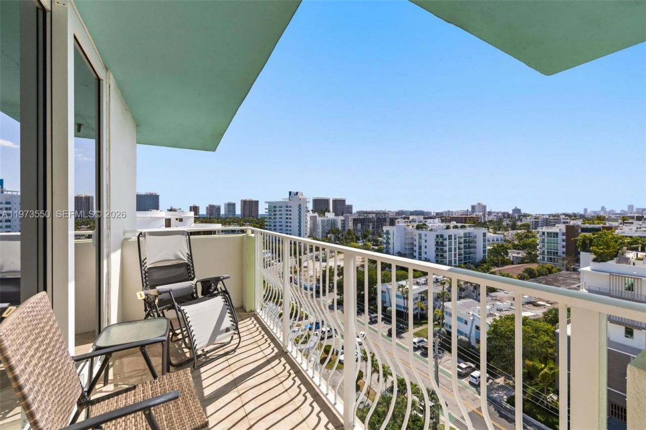 10350 W Bay Harbor Dr, Unit PH-H, Bay Harbor Islands, FL 33154 Photo