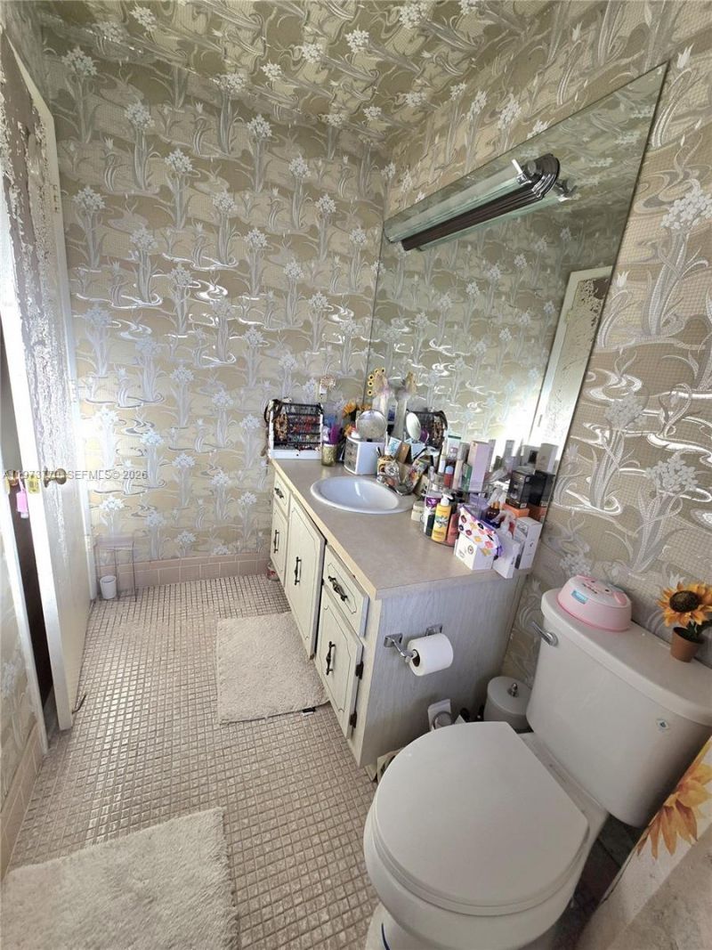 5162 Lakefront Blvd, Unit D, Delray Beach, FL 33484 Photo