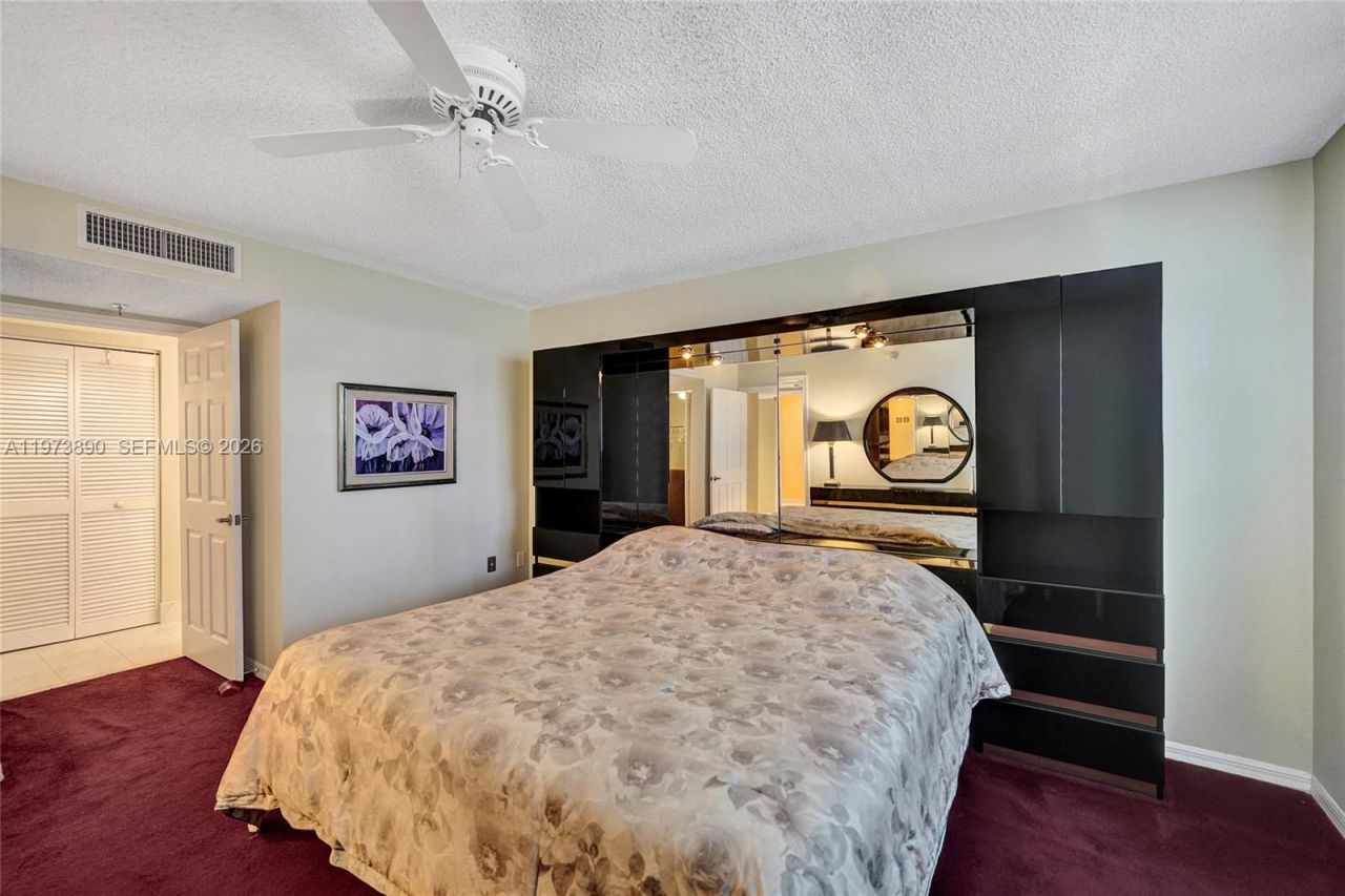 17700 N Bay Rd , Unit 805, Sunny Isles Beach, FL 33160 Photo