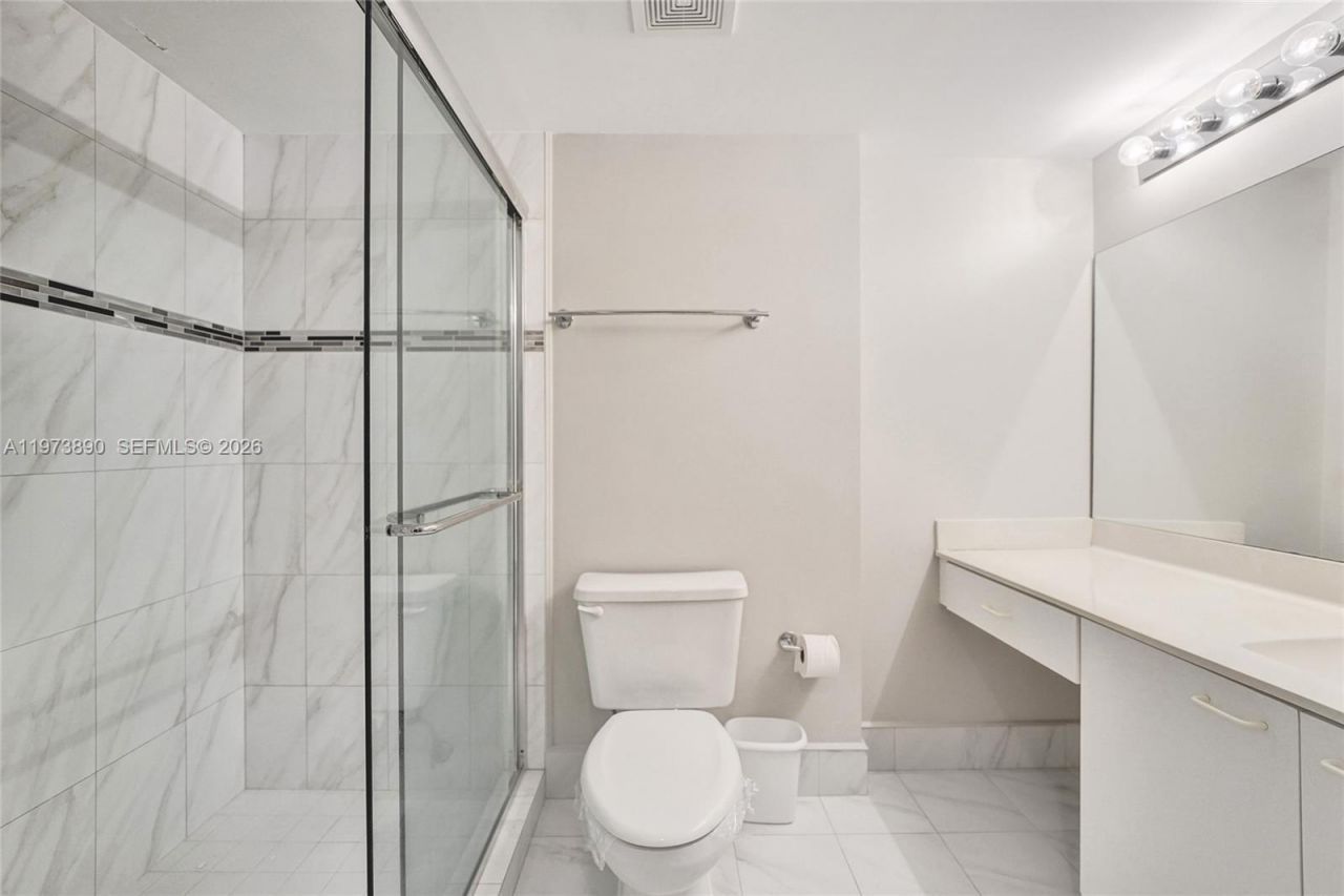 17700 N Bay Rd , Unit 805, Sunny Isles Beach, FL 33160 Photo