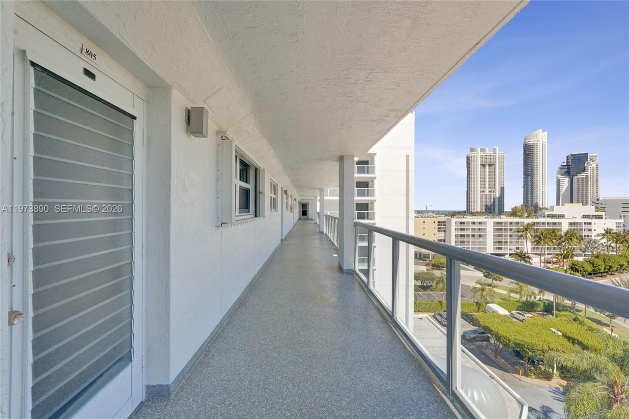 17700 N Bay Rd , Unit 805, Sunny Isles Beach, FL 33160 Photo