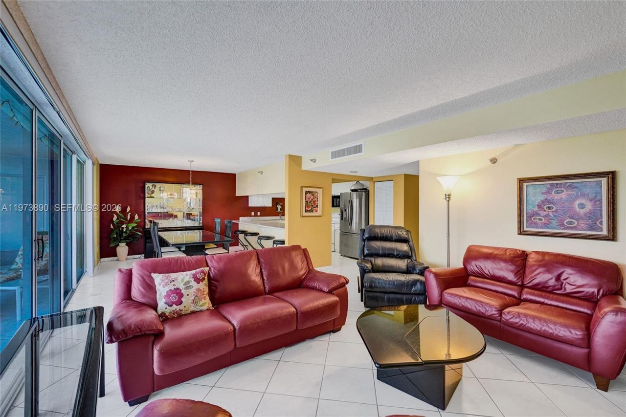 17700 N Bay Rd , Unit 805, Sunny Isles Beach, FL 33160 Photo