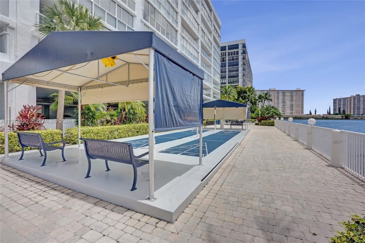 17700 N Bay Rd , Unit 805, Sunny Isles Beach, FL 33160 Photo