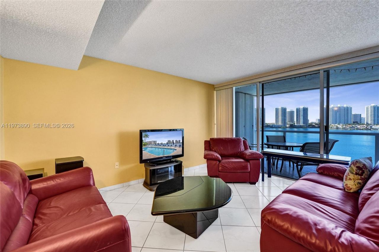 17700 N Bay Rd , Unit 805, Sunny Isles Beach, FL 33160 Photo