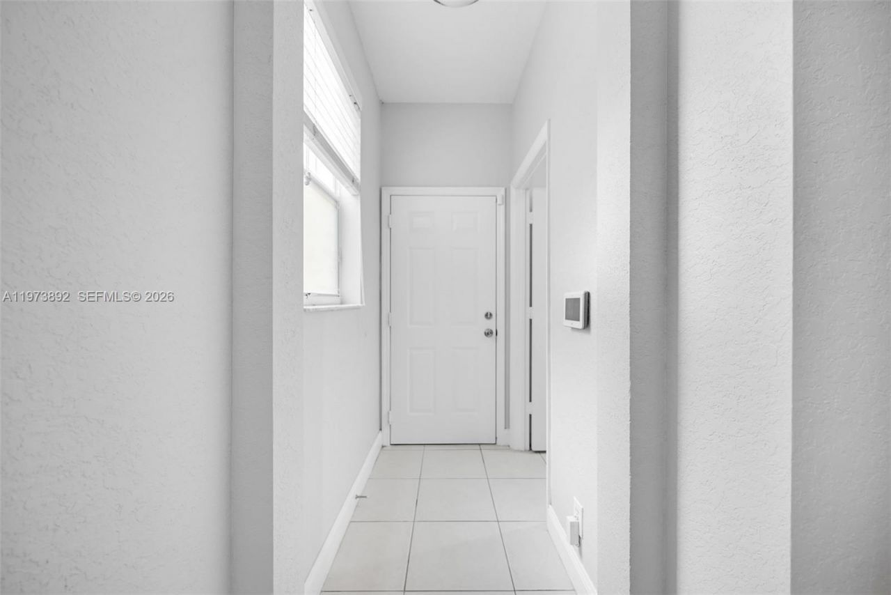 5731 NW 120th Ave, Coral Springs, FL 33076 Photo