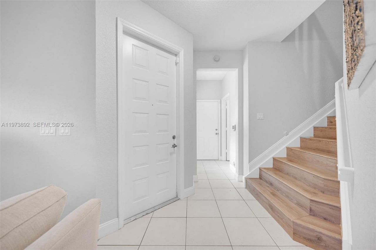 5731 NW 120th Ave, Coral Springs, FL 33076 Photo