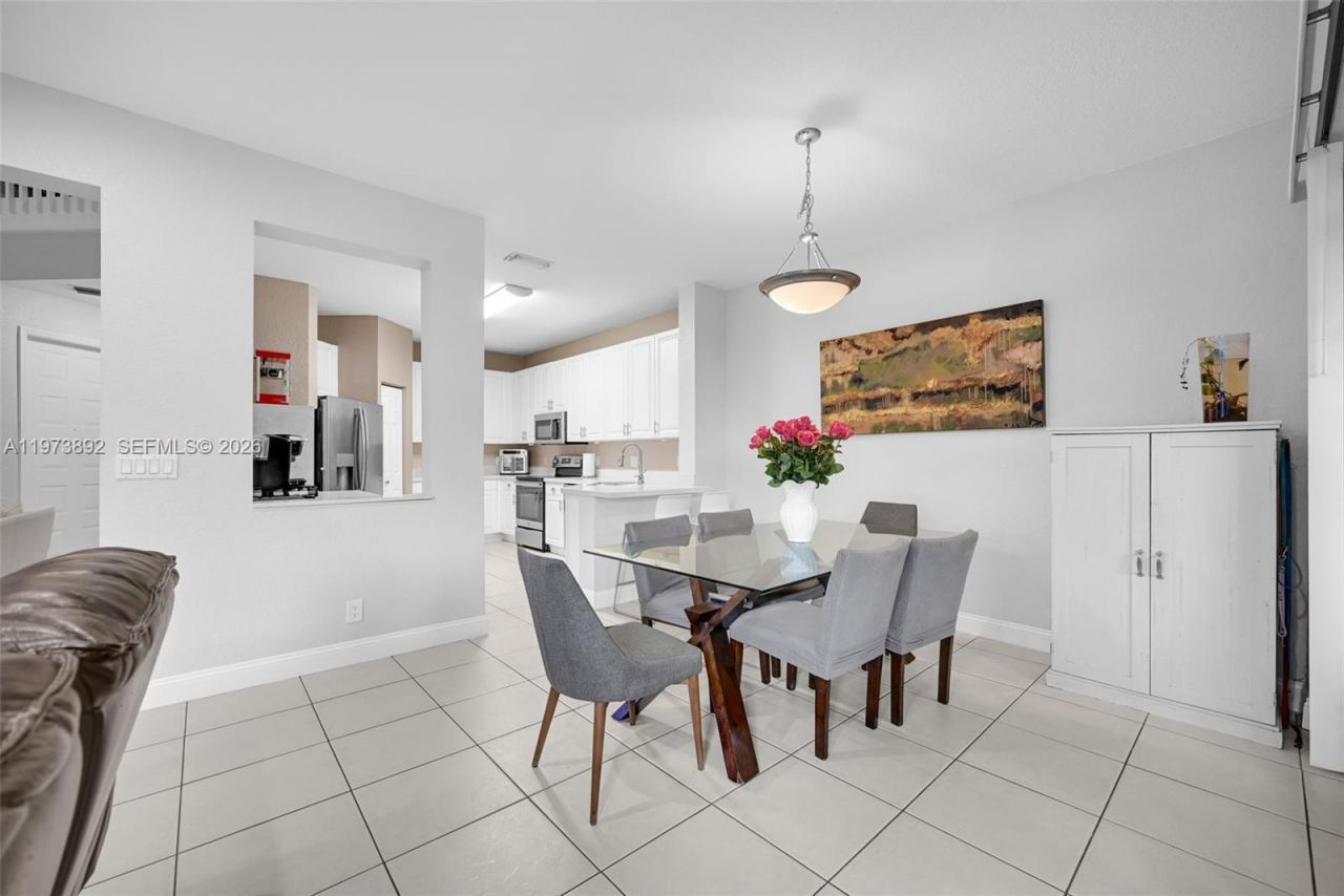 5731 NW 120th Ave, Coral Springs, FL 33076 Photo