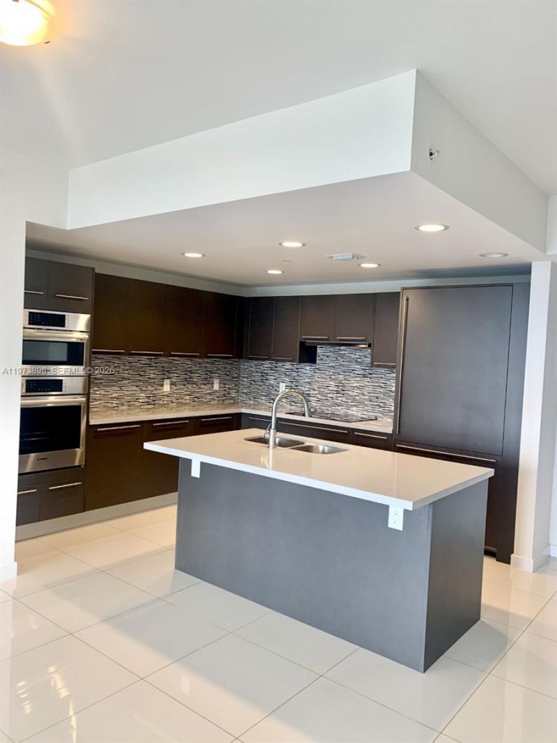 7825 NW 107th Ave, Unit 413, Doral, FL 33178 Photo