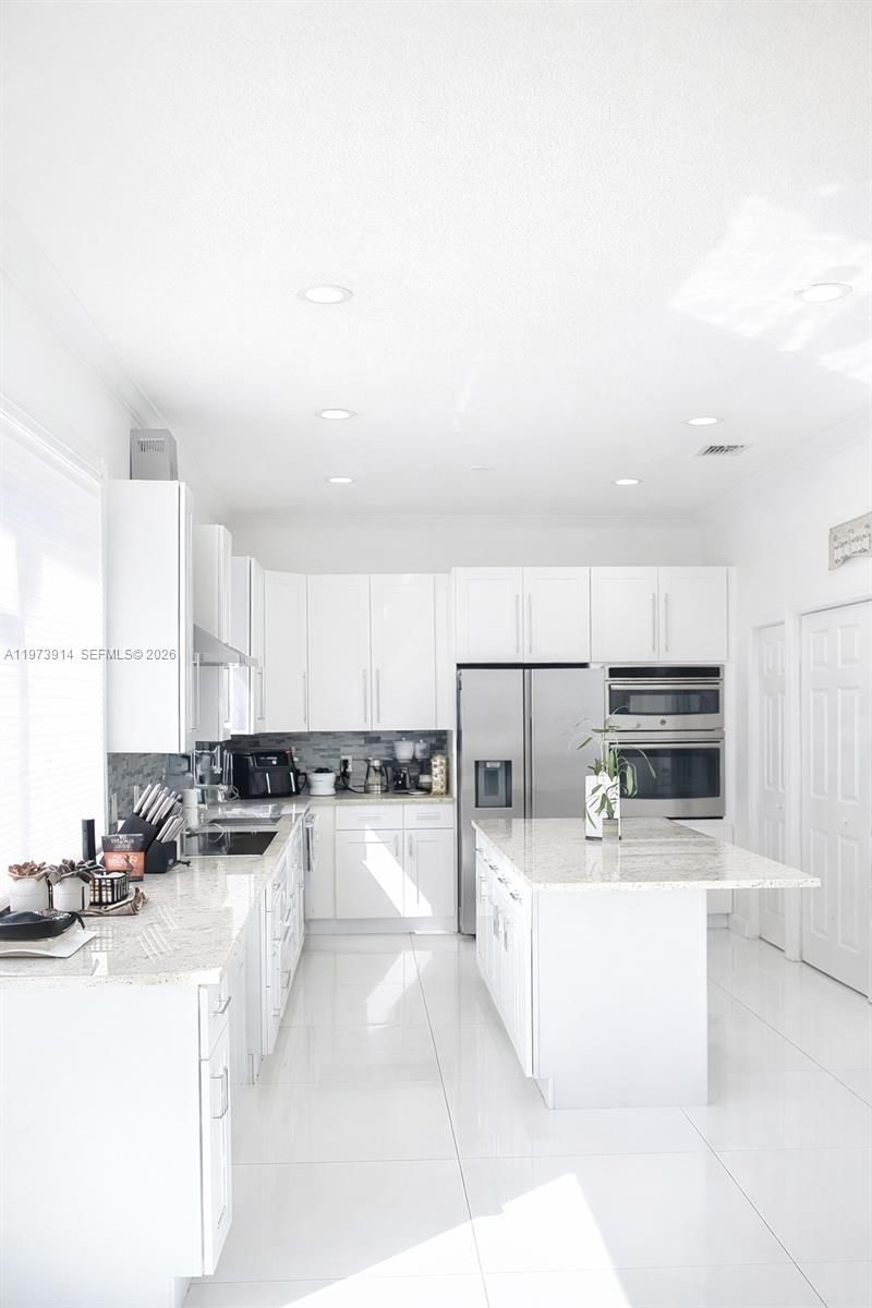 2150 NW 100th Ave, Pembroke Pines, FL 33024 Photo