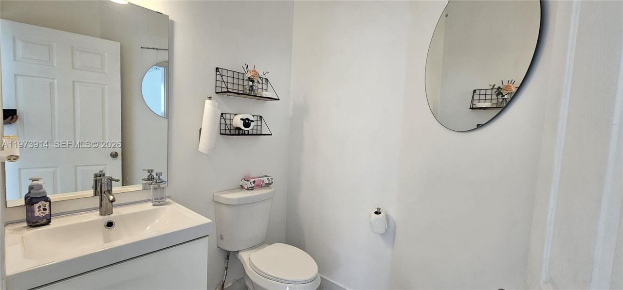 2150 NW 100th Ave, Pembroke Pines, FL 33024 Photo