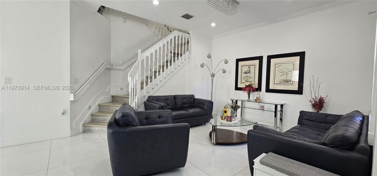 2150 NW 100th Ave, Pembroke Pines, FL 33024 Photo