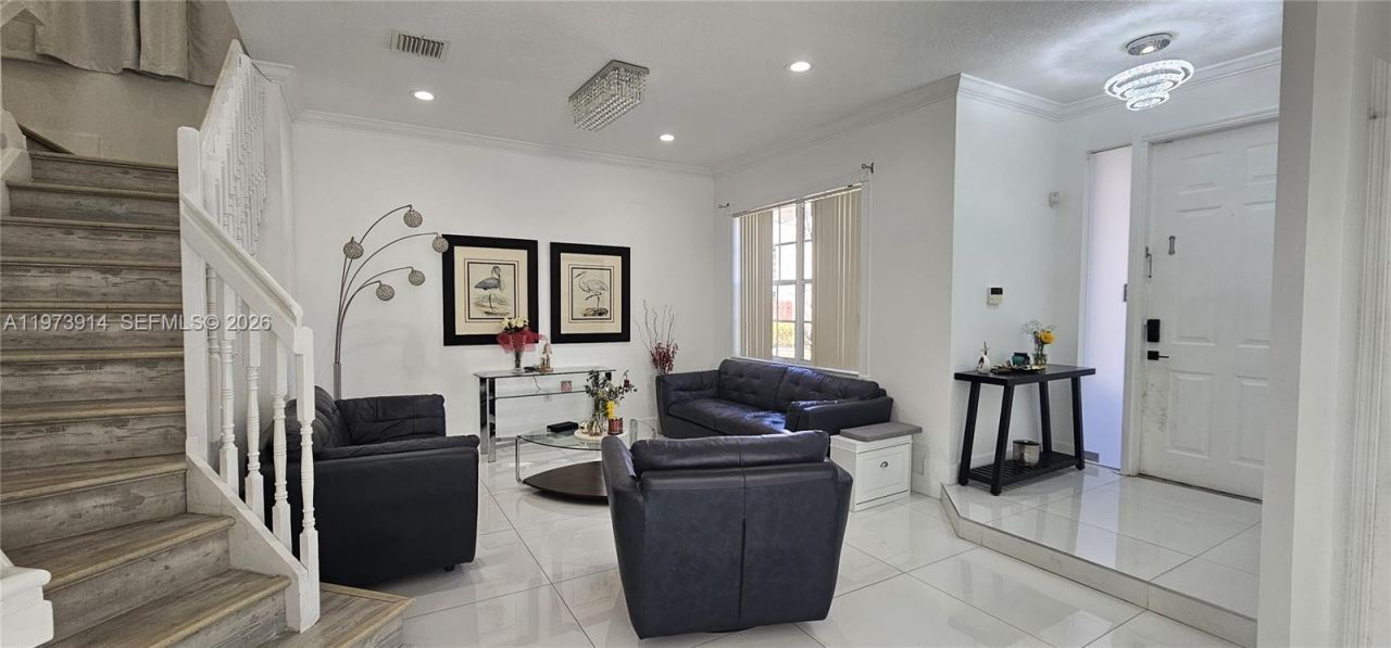 2150 NW 100th Ave, Pembroke Pines, FL 33024 Photo