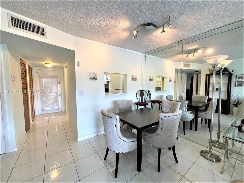 9900 Sunrise Lakes Blvd, Unit 210, Sunrise, FL 33322 Photo