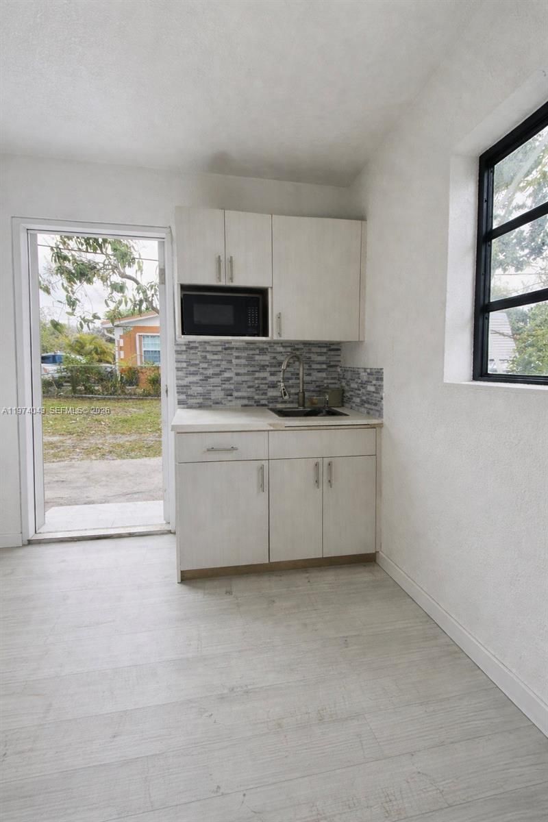 1090 NW 197th Ter , Miami Gardens, FL 33169 Photo