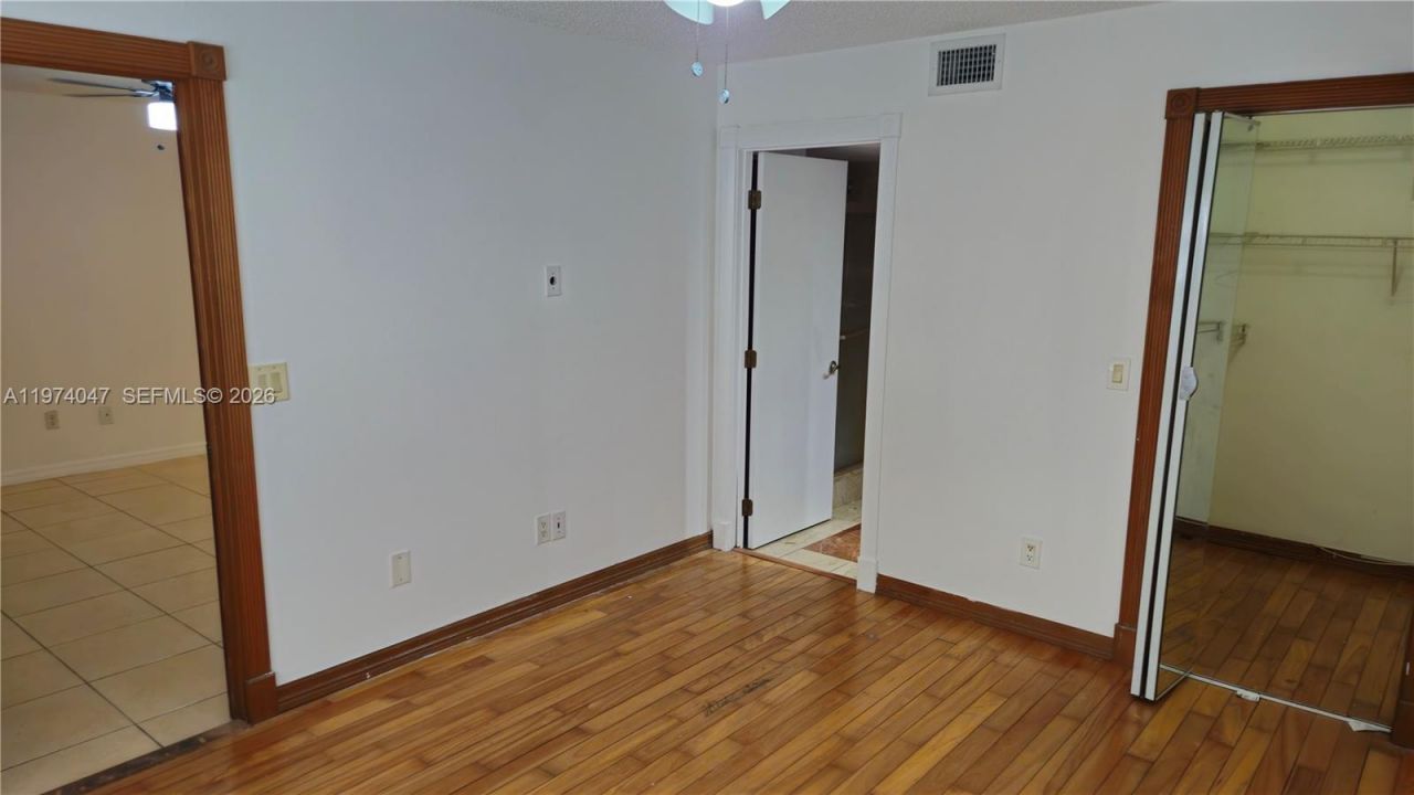 426 NE 210th Cir Ter, Unit 101-2, Miami, FL 33179 Photo