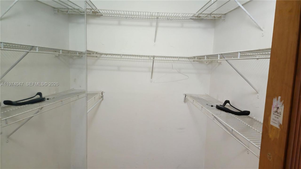 426 NE 210th Cir Ter, Unit 101-2, Miami, FL 33179 Photo