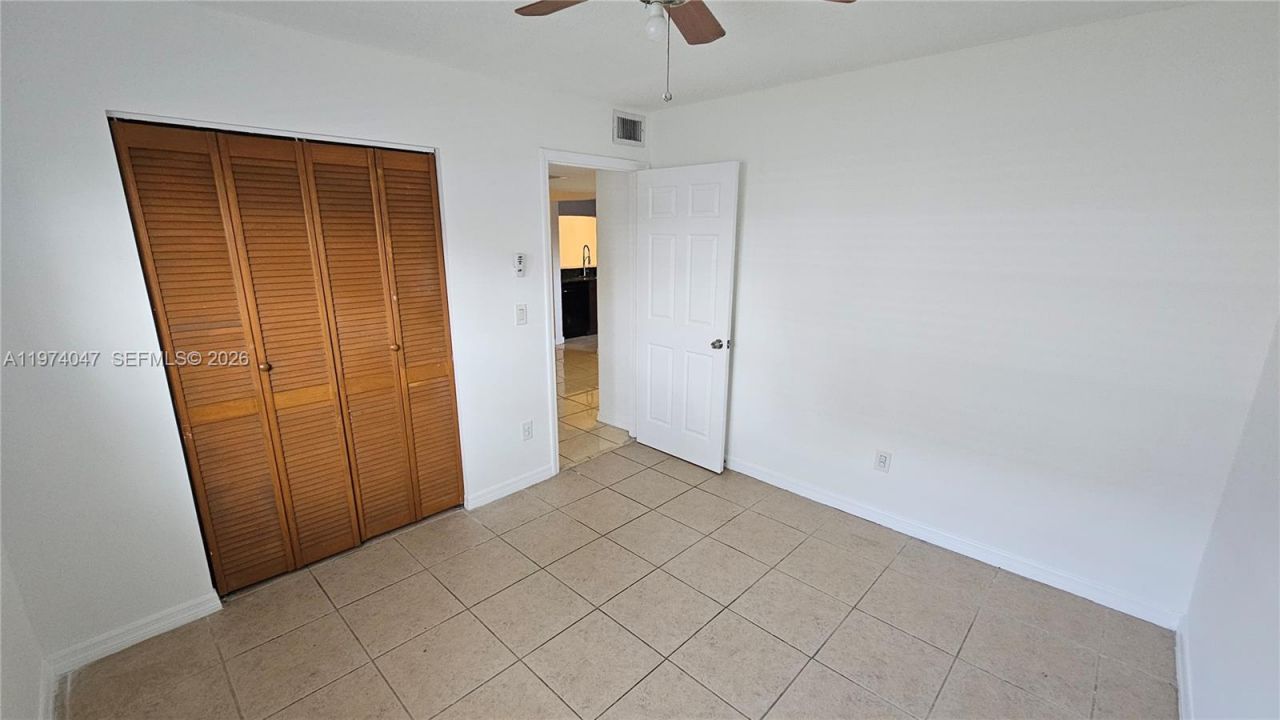 426 NE 210th Cir Ter, Unit 101-2, Miami, FL 33179 Photo