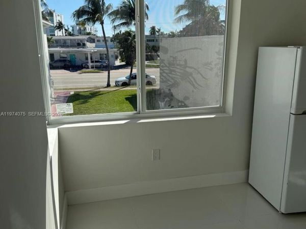 1943 71st St , Unit 1947-12, Miami Beach, FL 33141