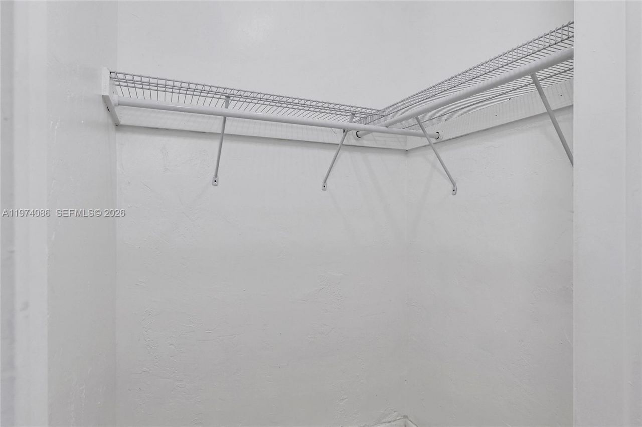 1001 NE 110th St , Unit 1003, Biscayne Park, FL 33161 Photo